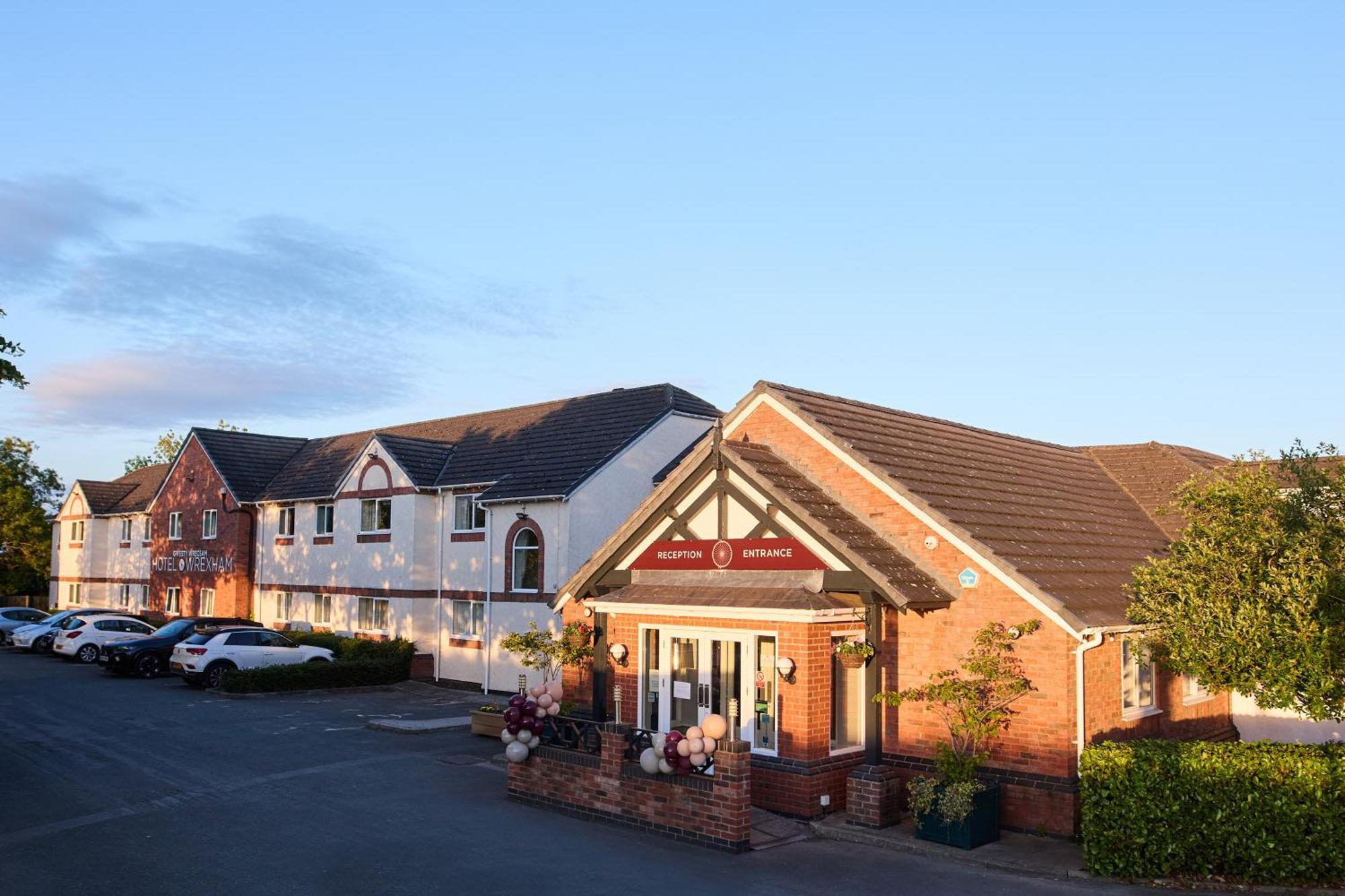 Hotel Wrexham Eksteriør billede